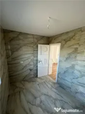 Duplex modern - bucatarie separata - zona in plina dezvoltar 