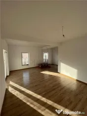 Duplex modern - bucatarie separata - zona in plina dezvoltar 