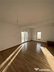 Duplex modern - bucatarie separata - zona in plina dezvoltar 