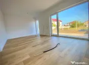 Duplex deosebit - la asfalt - 3 dormitoare 
