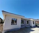 Duplex la asfalt - personalizare interioara - 3 bai