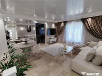 Duplex separat prin carport - Mobilat lux - Panouri si Asfal