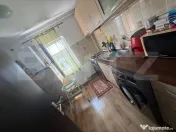 Apartament 2 camere Tractorul + loc de parcare 