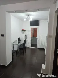 APARTAMENT 3 CAMERE- LIPOVEI- CENTRALA PE GAZ- COMISION 0 