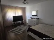 APARTAMENT 3 CAMERE- LIPOVEI- CENTRALA PE GAZ- COMISION 0 