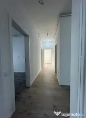 Apartament 2 camere, decomandat - zona Tractorul 