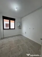 Apartament 2 camere, decomandat - zona Tractorul 