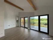 Casa in Snagov -vedere si ponton la lac 