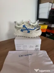 Adidași Off White marimea 40 