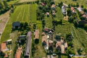 FILM! 2.000 mp teren intravilan, cu utilitati, apreciabil ar 
