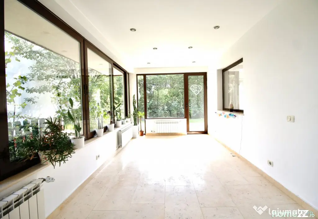 PIPERA OMV-VILA 7 CAMERE, GRADINA SUPERBA, TERASA, GARAJ! - Voluntari (Bucuresti-Ilfov)