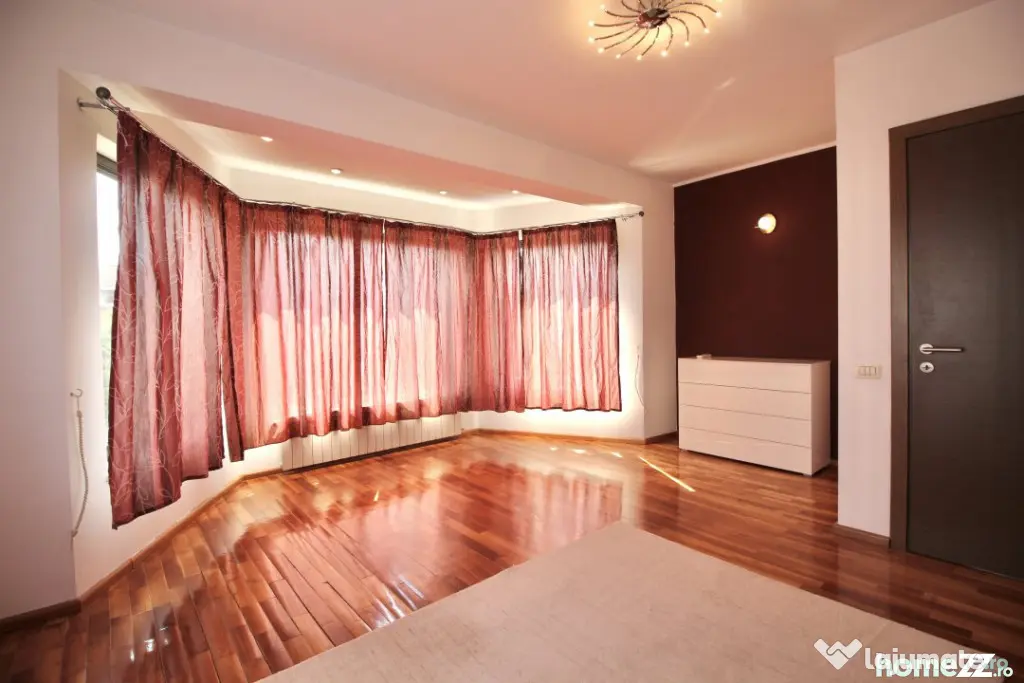 PIPERA OMV-VILA 7 CAMERE, GRADINA SUPERBA, TERASA, GARAJ! - Voluntari (Bucuresti-Ilfov)