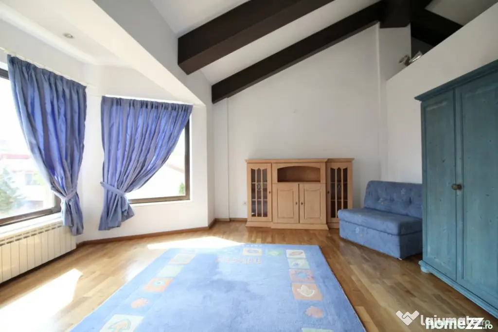 PIPERA OMV-VILA 7 CAMERE, GRADINA SUPERBA, TERASA, GARAJ! - Voluntari (Bucuresti-Ilfov)