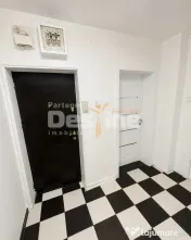 APARTAMENT 3 CAMERE SEMIDECOMANDAT 