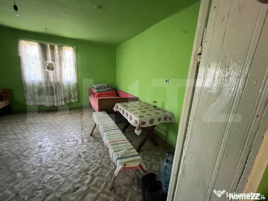 De vanzare casa intr-o zona de deal relaxanta