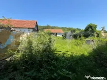De vanzare casa intr-o zona de deal relaxanta