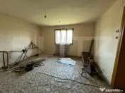 De vanzare casa intr-o zona de deal relaxanta 