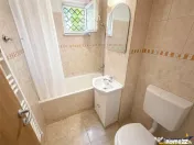 Apartament cu 3 camere, izolat termic, Dambu Pietros, Targu 