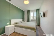Titan Metrou -2 Camere- Renovat, Mobilat, Utilat, Decomandat 