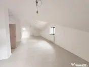 - Casa Individuala - 2 Dormitoare la Parter Mansarda -