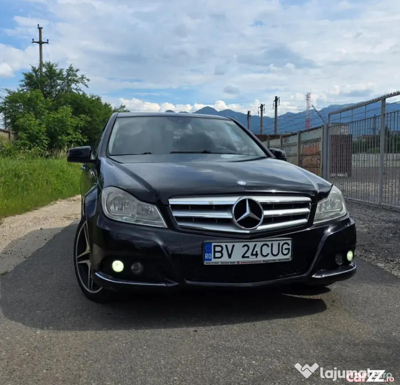 MERCEDES-BENZ C-Class 2011