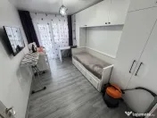 Apartament 3 camere zona Km 4 5 Renovat cu Centrala 