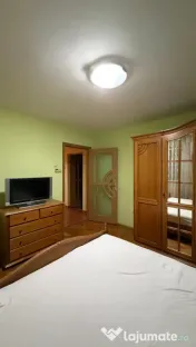 Set Complet Mobilier Dormitor (Pat, Dulap, Comodă + Saltea) 