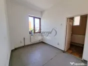 Casa / sediu firma in Andrei Muresanu 