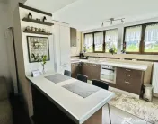 3 camere decomandat - Centrala proprie si loc de parcare inc 