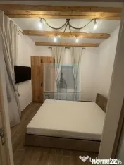 Garsonieră cochetă de închiriat în Schei