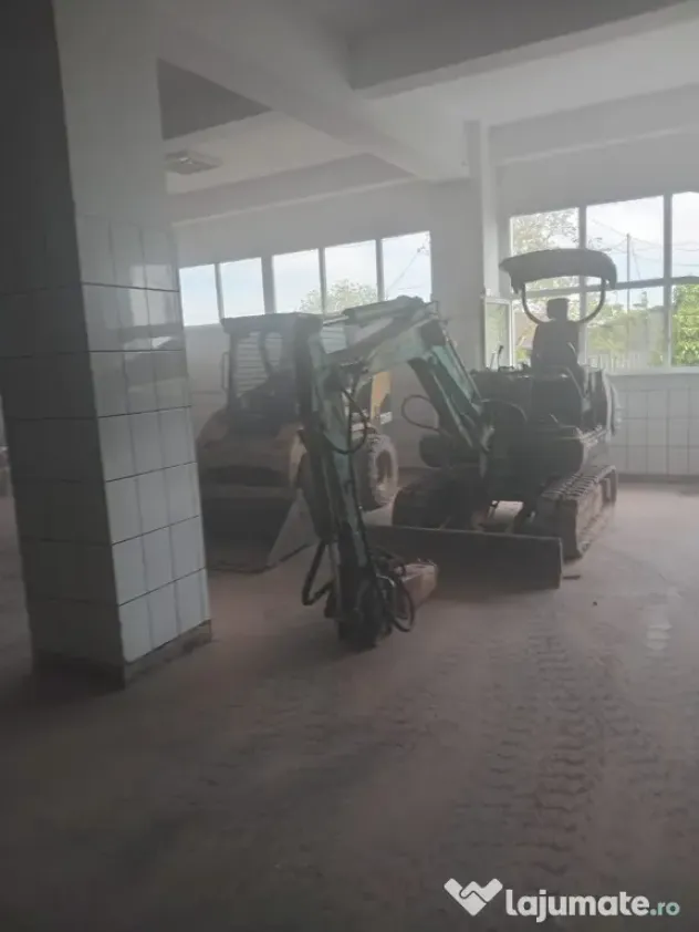Debarasari,demolări,cărat moloz