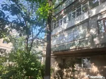 Apartament de vanzare, 50 mp, zona Gaești