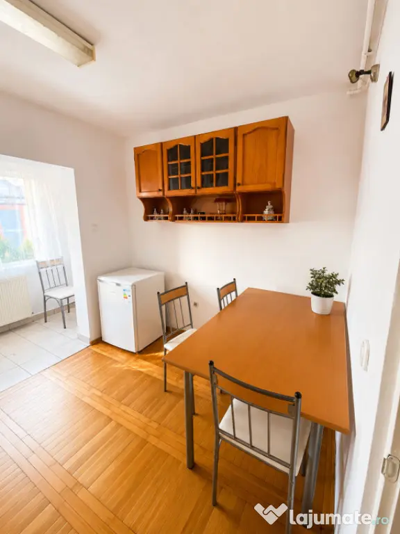 Apartament 2 camere decomandat | Mobilat complet | Str. Rege