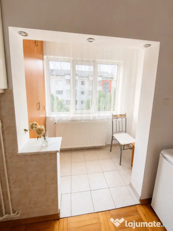 Apartament 2 camere decomandat | Mobilat complet | Str. Rege