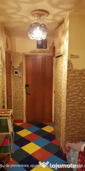 Garsoniera spatioasa Berceni 