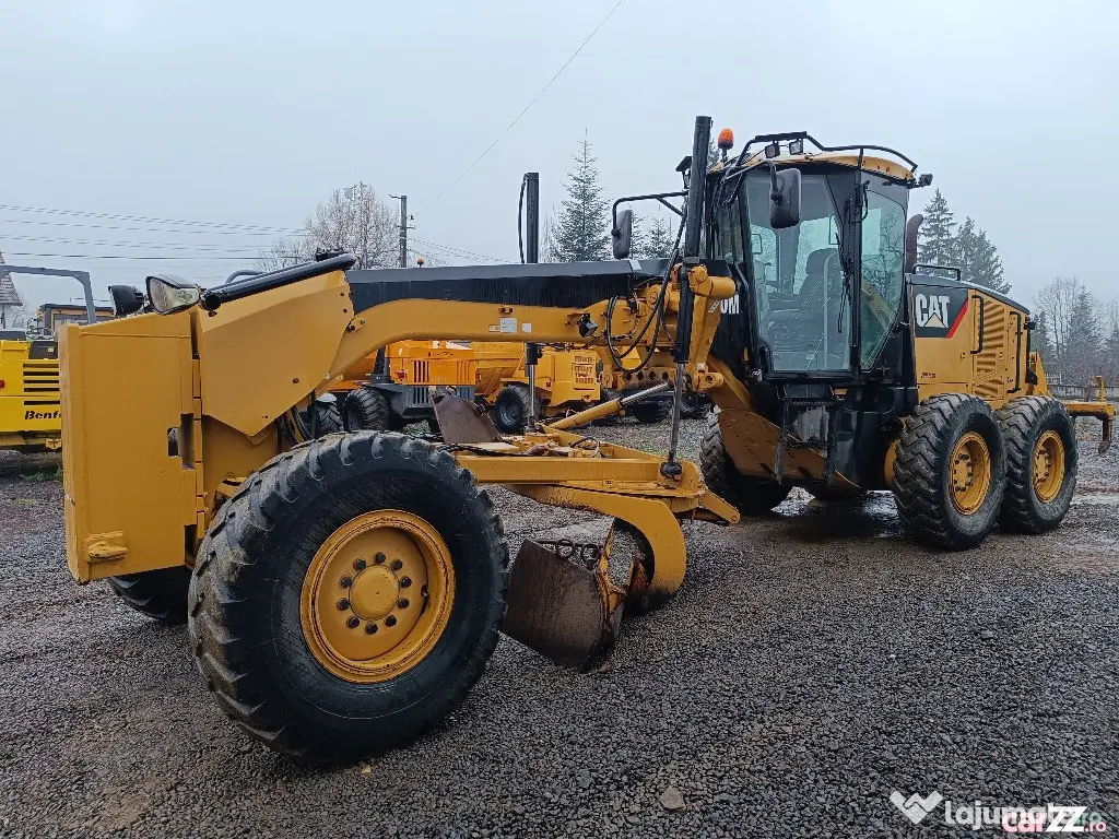 Autogreder Caterpillar 140M , 2011