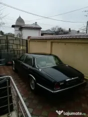 Vând Jaguar 