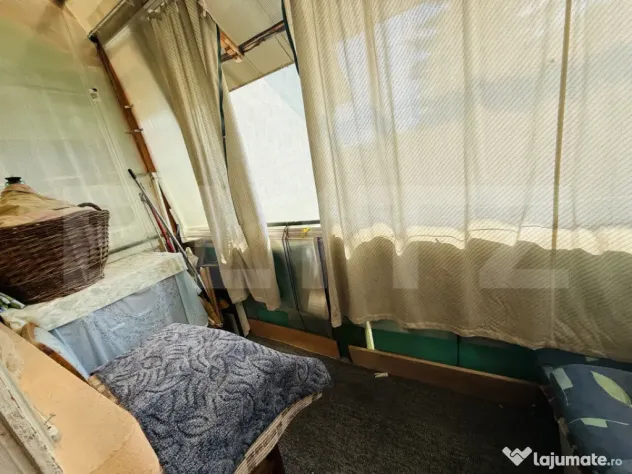 Apartament cu 2 camere de vânzare – Brașovul Vechi