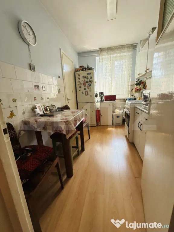 Apartament cu 2 camere de vânzare – Brașovul Vechi