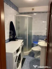Apartament 4 camere de vanzare cu parcare inclusa, Zona de J 