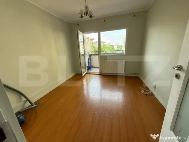 Apartament 3 Camere, Nemobilat | Decomandat, 2 Băi | zona K