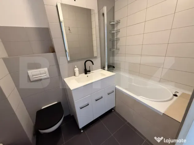 Apartament 3 Camere, Nemobilat | Decomandat, 2 Băi | zona K