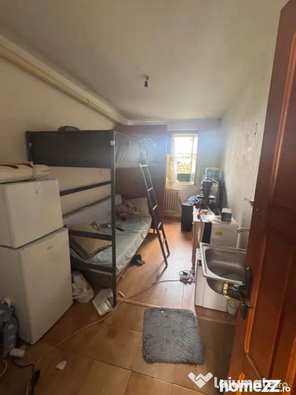 Camera de camin, 12 mp, zona Valea Rosie - Craiova (Dolj)