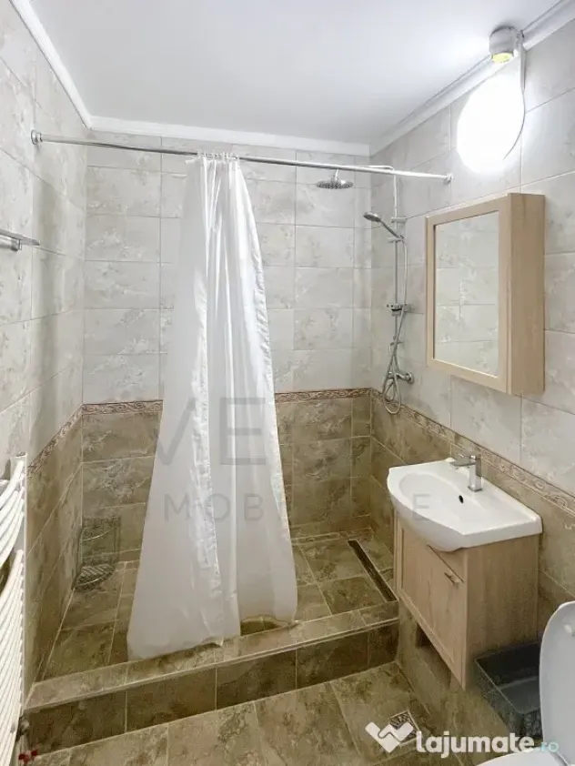 3 camere, decomandat, 65 mp, situat in zona Big Manastur