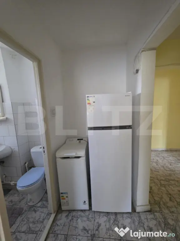 Apartament 3 camere , decomandat ,64 m2, zona Piata Centrala