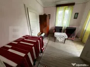 Casă tradițională, teren 2.043 mp zona Aghiresu 