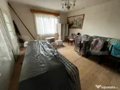 Casă tradițională, teren 2.043 mp zona Aghiresu 