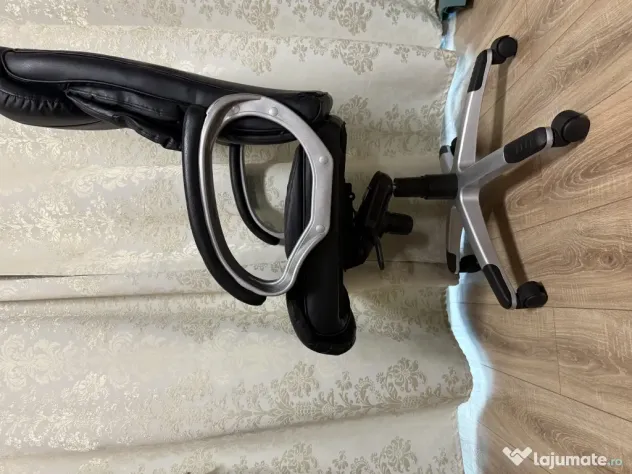 SCAUN DE BIROU DIN PIELE SINTETICA