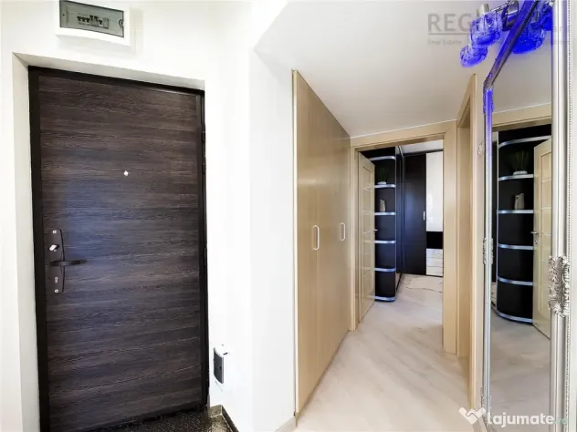 Apartament renovat cu 2 camere si parcare zona Judetean