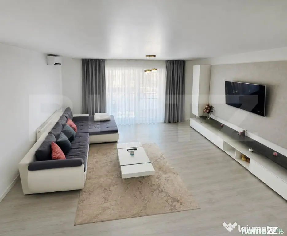 Apartament de inchiriat, cu 3 camere, in cartierul Prima One - Oradea (Bihor)